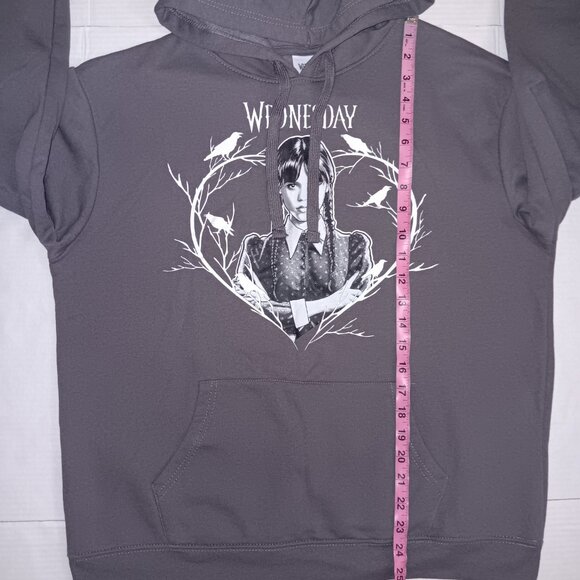 WEDNESDAY ADAMS FAMILY GRAPHIC WOMEN'S PULLOVER SWEATSHIRT HOODIE - Picture 12 of 12